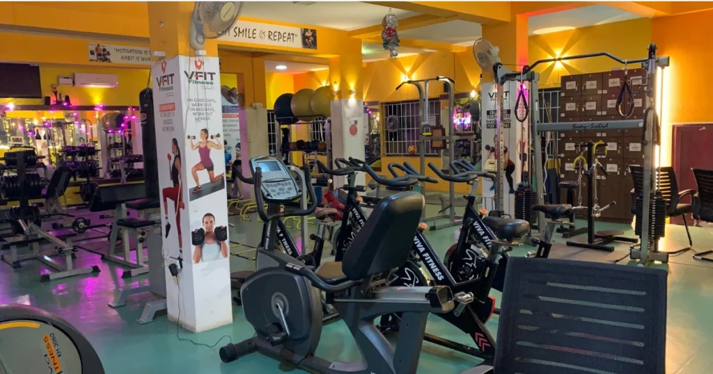 Clean interior and imported Gym workout equipment at V-Fit Gym in Vadavalli Coimbatore for Premium 1 on 1 Gym Training in vadavalli